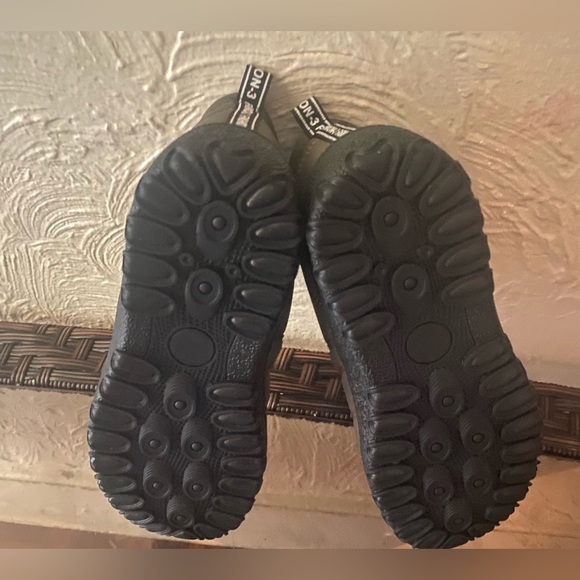 Fashion Boots - Picture 5 of 5